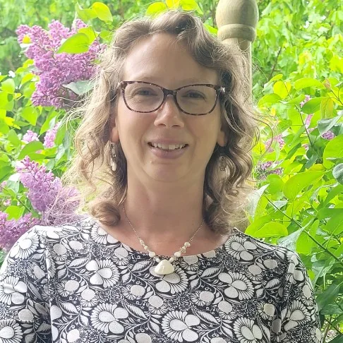 Rachael Cumming of Bee Thankful Beeswax Candles and Wraps